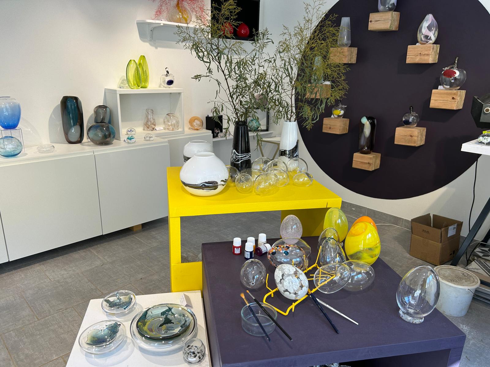  🐣 Pâques au Souffle d’Hestia : Venez décorer votre œuf en verre soufflé ! ✨ 